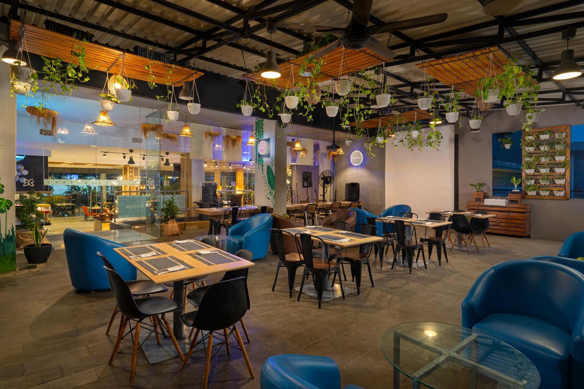 Batiqa Hotel & Apartments Karawang Εξωτερικό φωτογραφία