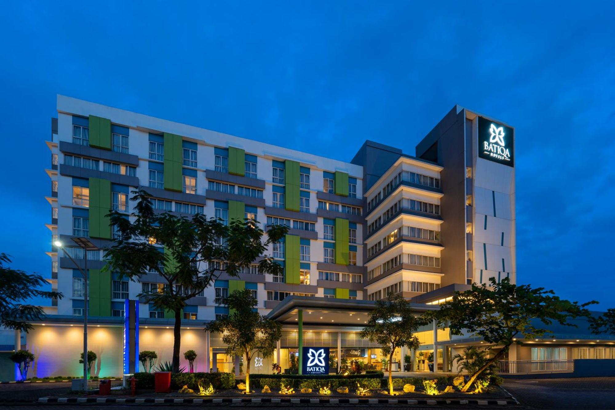 Batiqa Hotel & Apartments Karawang Εξωτερικό φωτογραφία