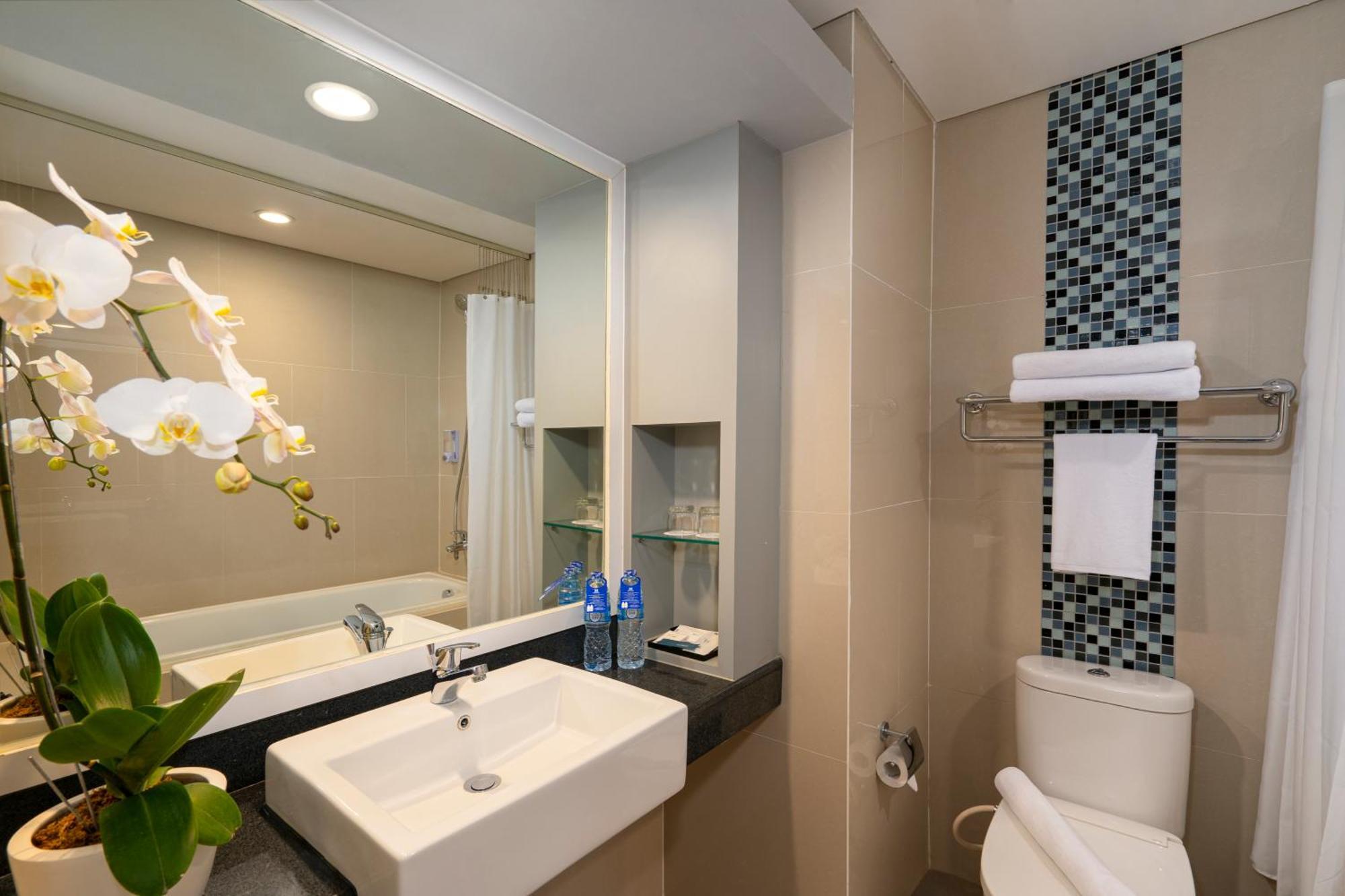 Batiqa Hotel & Apartments Karawang Εξωτερικό φωτογραφία